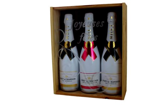 Coffret cadeau gravé "Joyeuses Fêtes" + trois bouteilles Champagne Moët et Chadon Ice Imperial